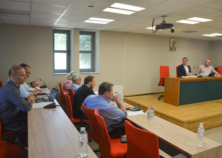 Η παράταξη της πλειοψηφίας στη σημερινή συνεδρίαση της Δημοτικής Επιτροπής