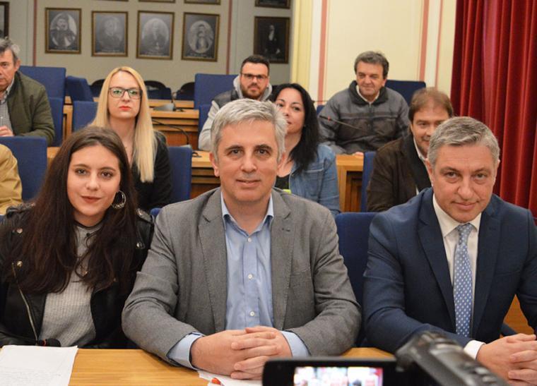 Μάκαρης: Ο δήμαρχος οφείλει να ζητήσει συγνώμη από τον καλαματιανό λαό για την συνεργασία με τον Κουκούτση