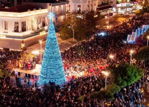 Ξεκινούν απόψε με τη φωταγώγηση του δέντρου και με συναυλία της Γλυκερίας οι χριστουγεννιάτικες εκδηλώσεις