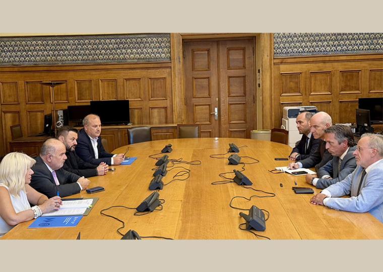 Συνάντηση βουλευτών της ΝΔ και εκπροσώπων της ΓΣΕΒΕΕ για τα πνευματικά δικαιώματα – Από Μεσσηνία Μαντάς και Μαλαπέτσας