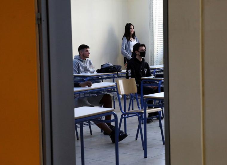 Ο Σύλλογος για τα Δικαιώματα της Γυναίκας Καλαμάτας σχετικά με το άνοιγμα των σχολείων