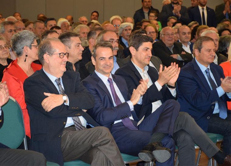 Και υπερήφανος για τον πρωθυπουργό και με τις διεκδικήσεις της αριστεράς