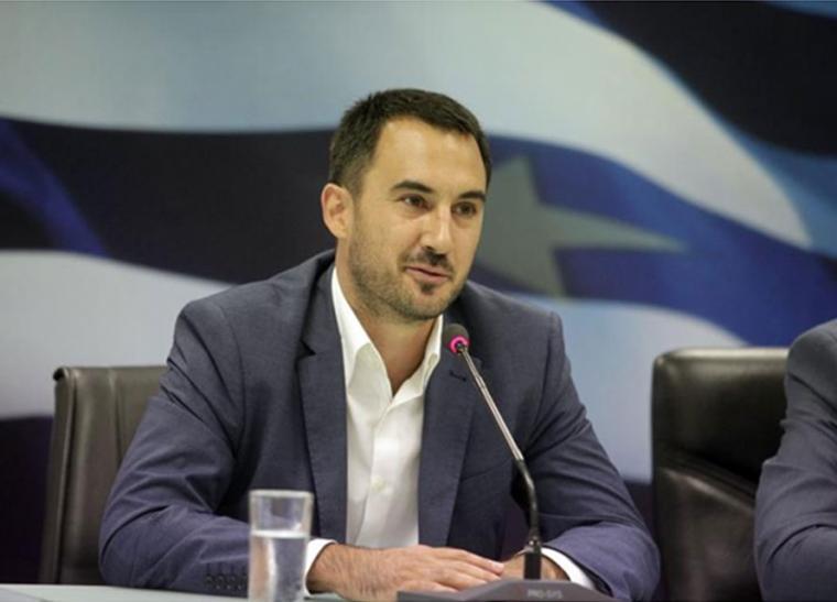 Ο Χαρίτσης για τις μόνιμες προσλήψεις στους Δήμους και τον “αναπτυξιακό” νόμο της κυβέρνησης Μητσοτάκη