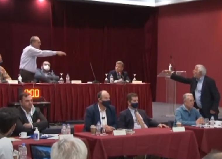 Πολιτικός πολιτισμός... στην Περιφέρεια - Νίκας σε Τατούλη: “Από το ‘14 θα σε είχα τελειώσει”!