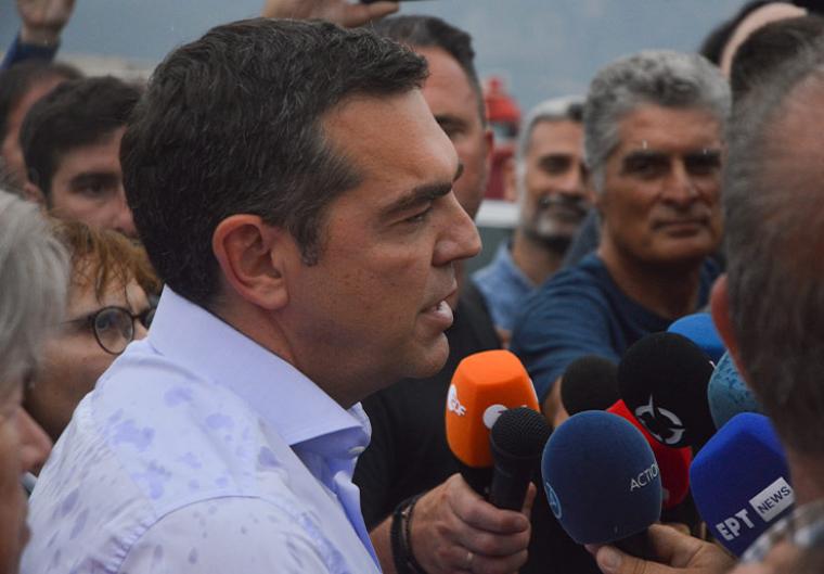Αλέξης Τσίπρας στο λιμάνι της Καλαμάτας: Ποια πρωτόκολλα δεν επέβαλαν τη διάσωση του πλοίου με τους εκατοντάδες ανθρώπους;