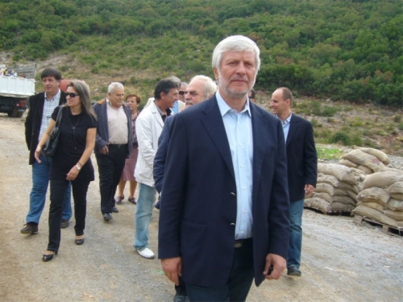 Πολιτικά συνεταιράκια Τσίπρας-Μιχαλολιάκος, λέει ο Τατούλης απαντώντας στον ΣΥΡΙΖΑ