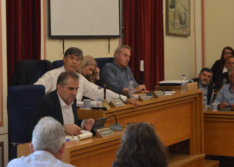 Απολογισμός της δημοτικής αρχής Καλαμάτας την Τετάρτη - Δεν προμηνύεται καμία ουσιαστική επικοινωνία με τους δημότες