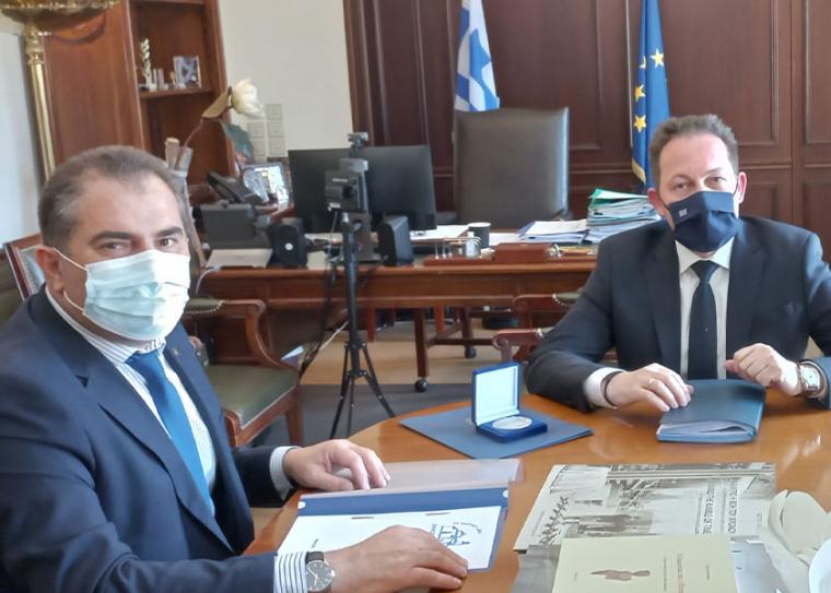Επιχείρηση “πειθώ” στον Στέλιο Πέτσα από το δήμαρχο Καλαμάτας για τη νέα μεγάλη δεξαμενή στον Αϊ-Γιάννη Καρβούνη