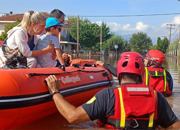 Η “Καθημερινή” για την Ομάδα Αντιμετώπισης Καταστροφών Μεσσηνίας που απεγκλώβισε πλημμυροπαθείς στον Παλαμά