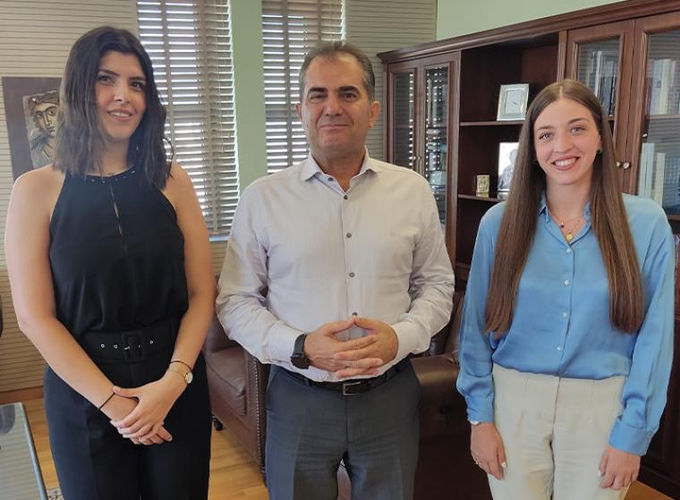 Μαριάννα Μανδηλάρη και Έλεν Σραπιαν υποψήφιες με τον Θανάση Βασιλόπουλο