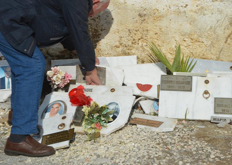 Ντίνα Νικολάκου: Άμεση ανάγκη Εισαγγελικής παρέμβασης! -  Απαράδεκτες εικόνες βεβήλωσης στο Κοιμητήριο Καλαμάτας