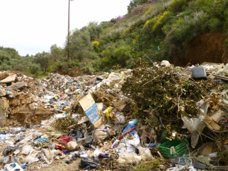 Με προκαταβολή από την κρατική επιχορήγηση του 2014 θα συνεχιστεί το διώξιμο των σκουπιδιών!