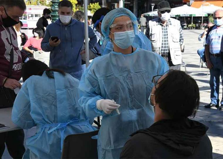 Σήμερα στην Καλαμάτα 780 τεστ για τον κορονοϊό, 17 νοσηλεύονται στην Κλινική Covid, δύο στη ΜΕΘ