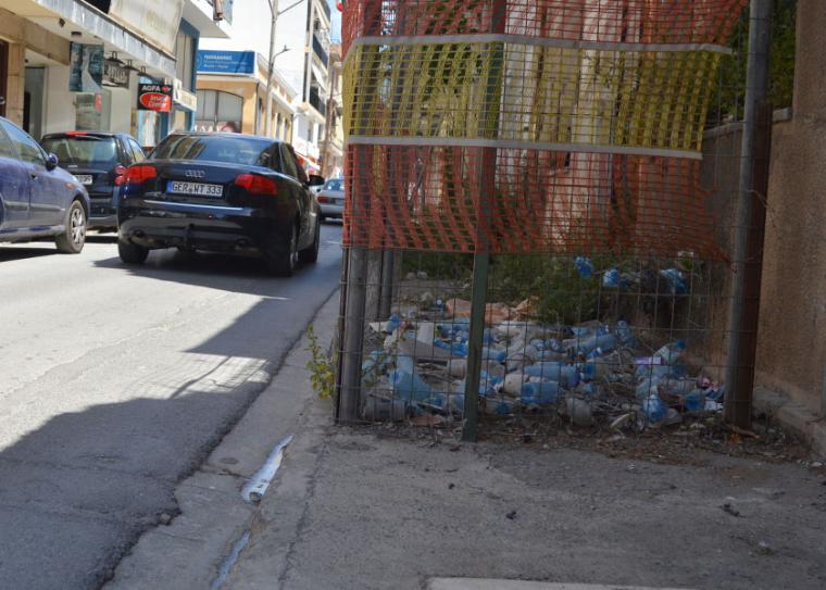 Ένας καθρεφτης μας...