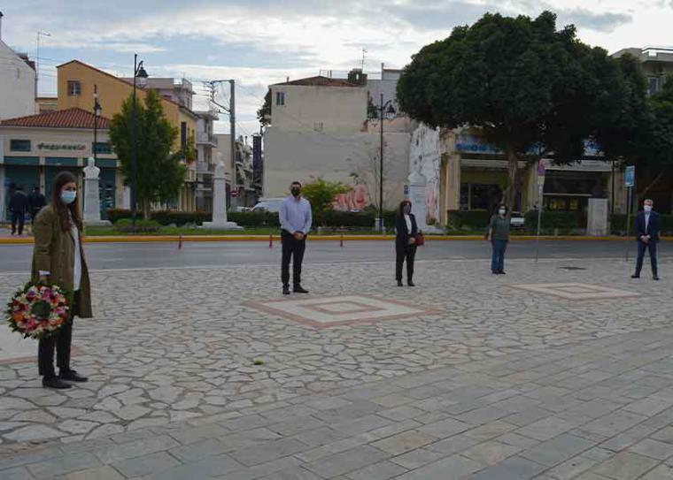 Στεφάνι από τη γραμματέα της Ν.Ε. του ΣΥΡΙΖΑ-Π.Σ. για τους αγωνιστές του Πολυτεχνείου