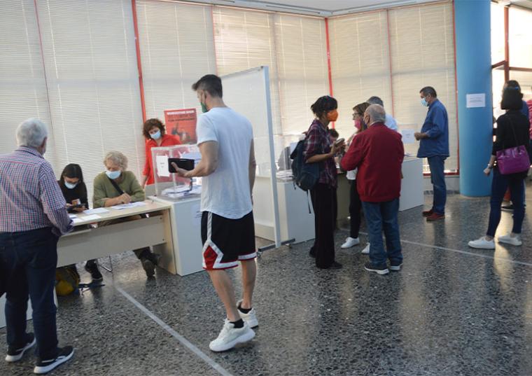 Ικανοποίηση και προσμονή στο ΣΥΡΙΖΑ από τη ροή στα εκλογικά τμήματα της Μεσσηνίας