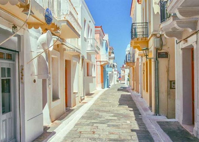 Ελέφαντας στην Αίγινα και άλλες ιστορίες (324)