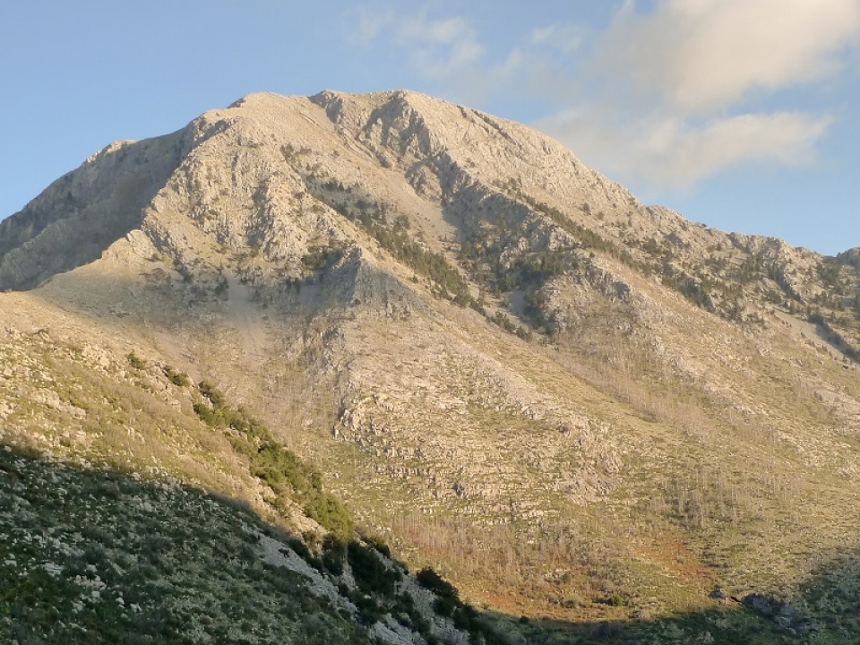 Ανάβαση στο Τραγοβούνι με τον Ορειβατικό Καλαμάτας