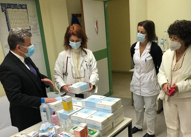 Ράπιντ τεστ, μάσκες, γάντια, αντισηπτικά στα Κέντρα Υγείας της Μεσσηνίας από την Περιφέρεια