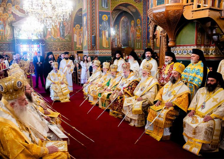 Πλήθος Μητροπολιτών στην Καλαμάτα για τη γιορτή των ονομαστηρίων του Μητροπολίτη