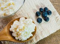 Κεφίρ και πρόβειο γιαούρτι: Δύο υγιεινά γαλακτοκομικά προϊόντα για να συμπεριλάβουμε στην διατροφή μας