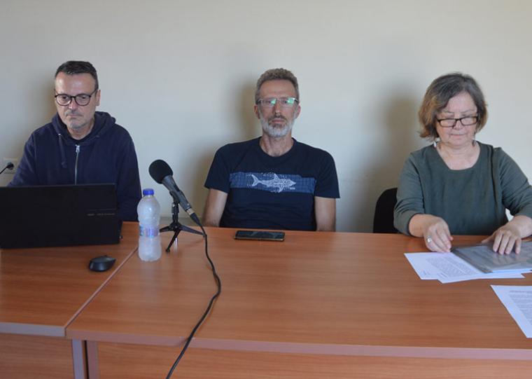 Γιώργος Τσίρης, Δονάτος Νίκου, Μαρινέλλα Κατσιλιέρη σήμερα, στη συνέντευξη Τύπου στο Εργατικό Κέντρο Καλαμάτας
