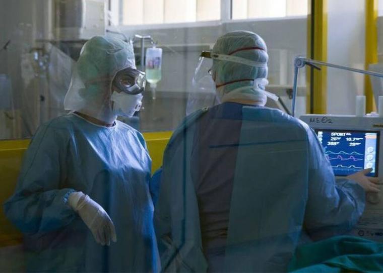 Πάνω από 600 οι διασωληνωμένοι, πέντε νέες μολύνσεις στη Μεσσηνία