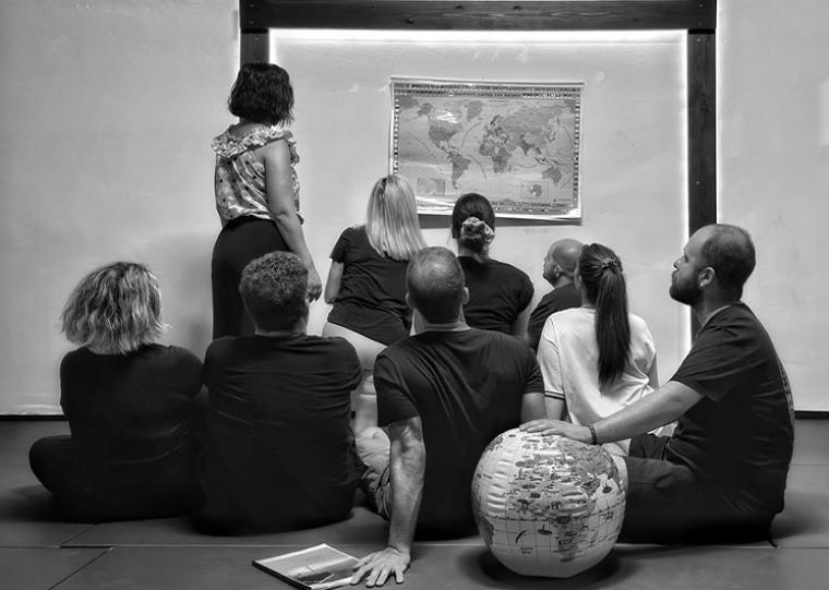 «Θέλω μια χώρα» από τη Fraction