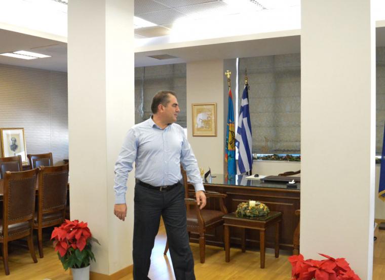 Το άλλαξε ο δήμαρχος το γραφείο του αλλά…