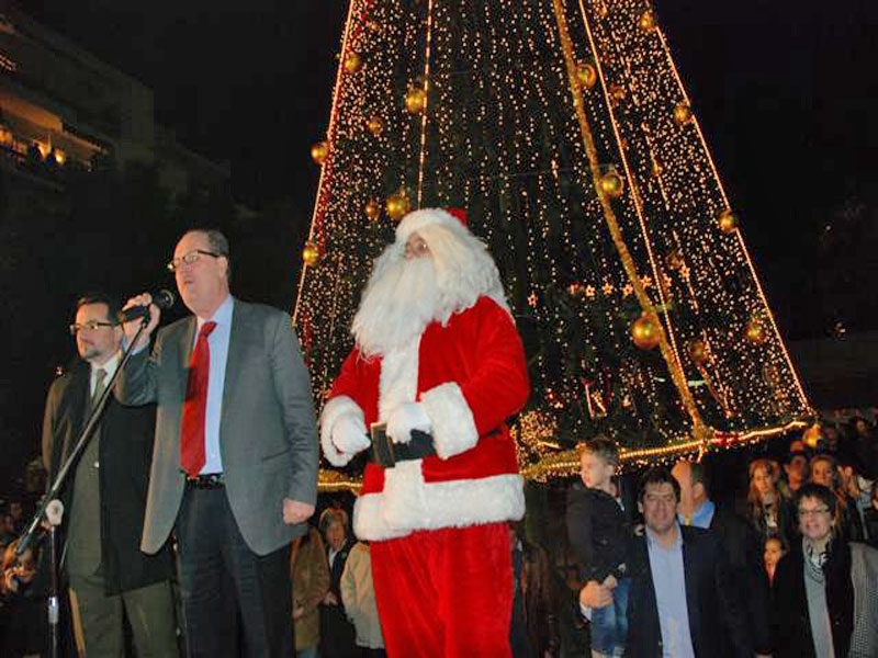 Την Παρασκευή το βράδυ το άναμμα του χριστουγεννιάτικου δέντρου της Καλαμάτας