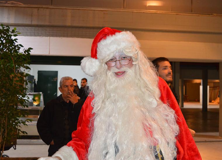 Την Πέμπτη η φωταγώγηση του Χριστουγεννιάτικου δέντρου στην Αγορά με τη Φιλαρμονική
